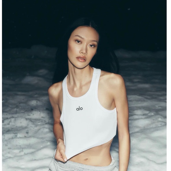 Alo Yoga Aspire White Ribbed Cropped Tank Top (S) Like New! - Picture 2 of 6